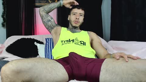 charless_dickenss online show from 01/25/25, 04:23