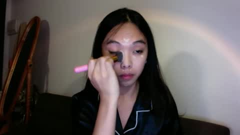 Snapshot of charlette19 chatting on 09/20/25, 06:42 charlette19 online show from 09/20/25, 06:42