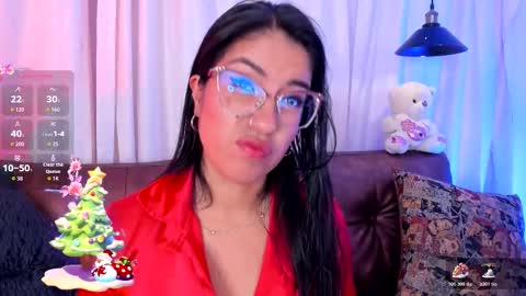 charlhot_ online show from 12/05/25, 12:47