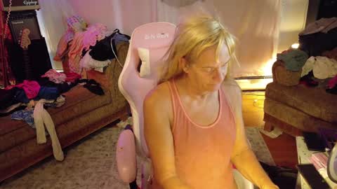 Charli online show from 10/20/25, 10:43