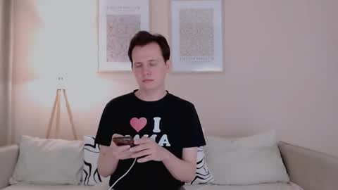 Charley online show from 11/09/25, 05:33