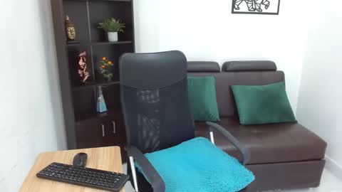 Snapshot of charlie_oconnor chatting on 01/11/25, 06:45 Charlie oconnor online show from 01/11/25, 06:45