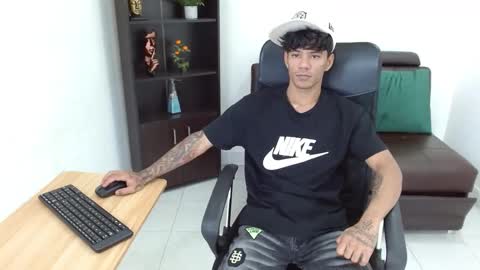 Snapshot of charlie_oconnor chatting on 02/09/25, 03:22 Charlie oconnor online show from 02/09/25, 03:22