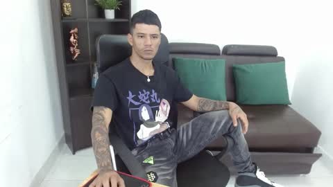 Snapshot of charlie_oconnor chatting on 02/25/25, 03:31 Charlie oconnor online show from 02/25/25, 03:31