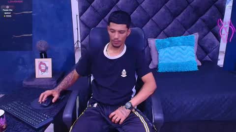 Snapshot of charlie_oconnor chatting on 02/26/26, 04:44 Charlie oconnor online show from 02/26/26, 04:44