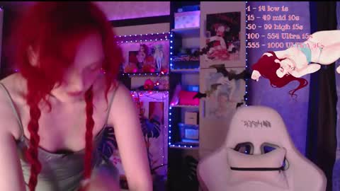 Snapshot of charlie_wtf chatting on 11/11/25, 07:03 charlie online show from 11/11/25, 07:03