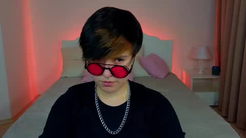 Charliee online show from 09/16/25, 10:49