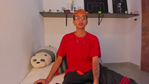 Snapshot of charlieerusso chatting on 01/15/25, 07:55 Charles Russo online show from 01/15/25, 07:55