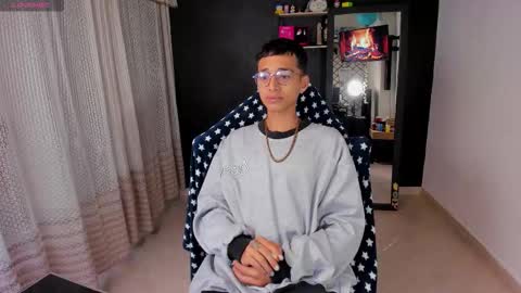 Snapshot of charlieerusso chatting on 02/01/26, 03:10 Charles Russo online show from 02/01/26, 03:10