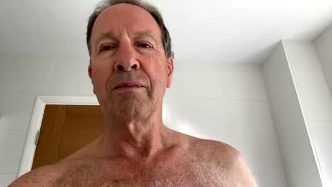 Snapshot of charlieg123 chatting on 06/16/26, 07:11 Gary online show from 06/16/26, 07:11