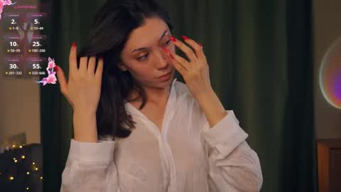 Yumi online show from 04/22/26, 08:54