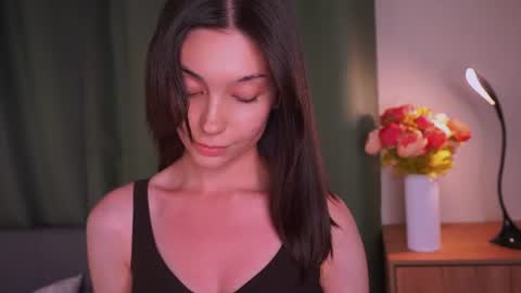 Yumi online show from 06/11/26, 12:32