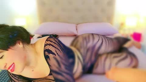 Charloott Evans online show from 10/11/25, 09:35