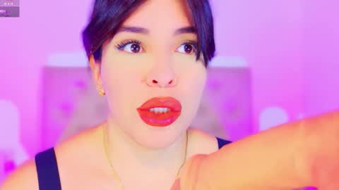 Charloott Evans online show from 12/16/25, 02:27