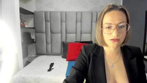 Charlot milf online show from 04/08/26, 11:43