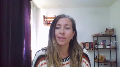 Snapshot of charlot_ponze chatting on 12/22/25, 06:27 charlott online show from 12/22/25, 06:27