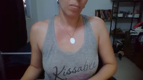 Snapshot of charlot_ponze chatting on 06/23/26, 01:14 charlott online show from 06/23/26, 01:14