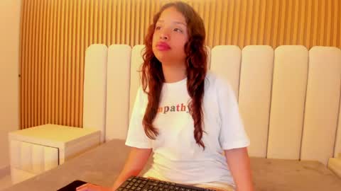charlotaura online show from 05/14/26, 12:45