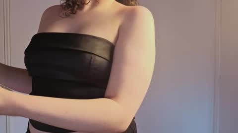 You honey online show from 11/16/25, 12:33