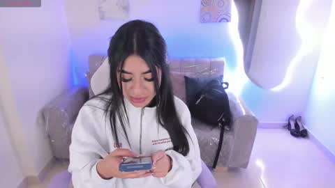    online show from 12/01/25, 06:02