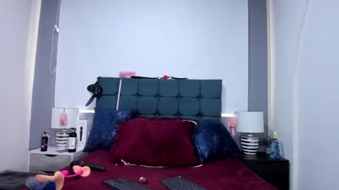 Charlott online show from 09/08/25, 05:45