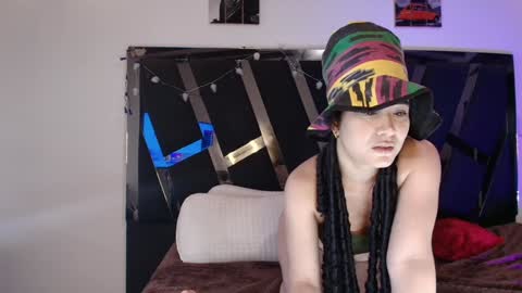 Snapshot of charlotte1117 chatting on 02/08/25, 06:55 Char 3 online show from 02/08/25, 06:55
