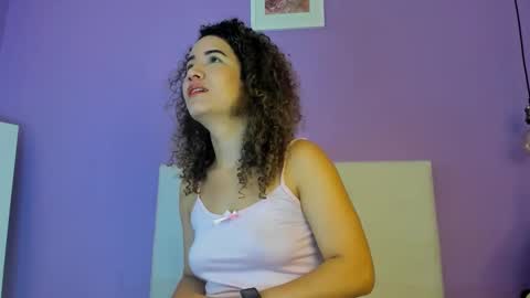 Snapshot of charlotte1117 chatting on 10/04/25, 12:25 Char 3 online show from 10/04/25, 12:25