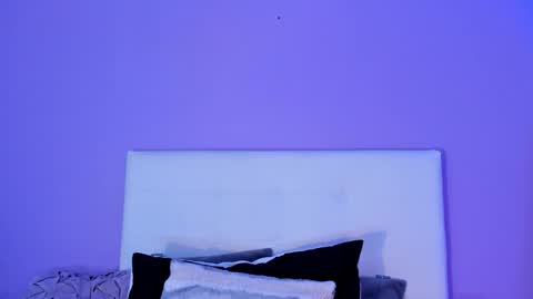 Char 3 online show from 11/28/25, 02:31