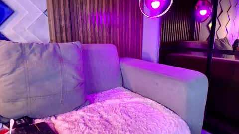 ambar online show from 12/15/25, 11:25