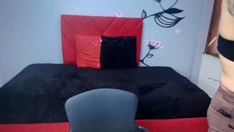 CHARLOTTE GRAY online show from 11/09/25, 12:03