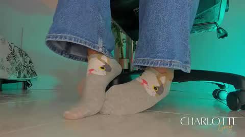 Snapshot of charlotte__grey chatting on 11/21/25, 07:56 charlotte grey online show from 11/21/25, 07:56