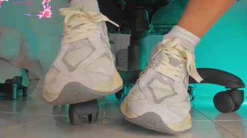 charlotte  grey online show from 02/27/26, 08:09