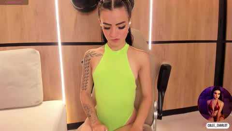 Charlotte colee online show from 11/01/25, 12:07