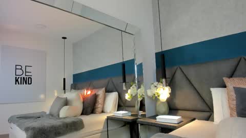 Charlotte online show from 03/06/25, 01:03