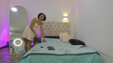 charlottte y dante online show from 02/25/26, 04:11