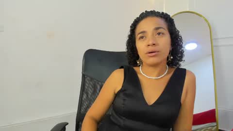 Snapshot of charlotte_dante212 chatting on 07/19/26, 05:44 charlottte y dante online show from 07/19/26, 05:44