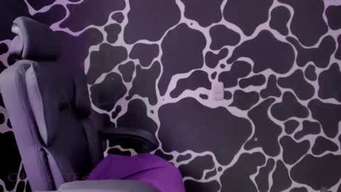 Charlotte Demony online show from 04/17/26, 06:22