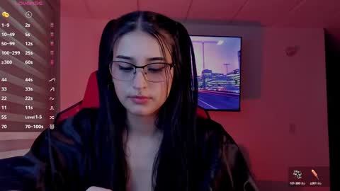 Snapshot of charlotte_greys chatting on 10/08/25, 09:45 Charlotte  online show from 10/08/25, 09:45