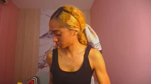 CHARLOTTE online show from 10/18/25, 11:55