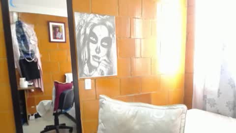 Charlotte online show from 09/23/25, 01:47