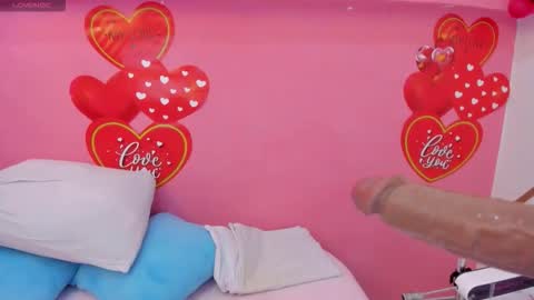 Charlotte  online show from 10/01/25, 04:02