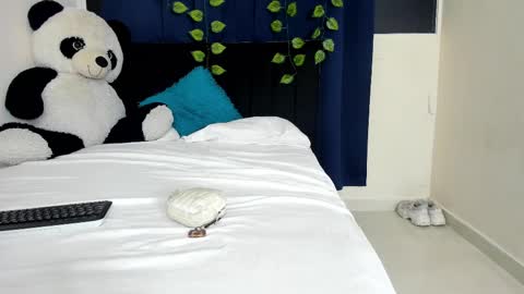 Snapshot of charlotte_xc chatting on 02/16/25, 08:22 charlotte_xc online show from 02/16/25, 08:22