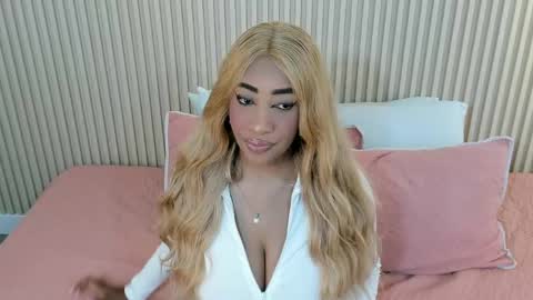 Snapshot of charlottebrowns__ chatting on 05/10/26, 03:06 Charlotte online show from 05/10/26, 03:06