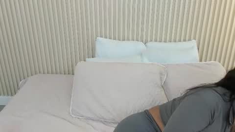 Snapshot of charlottebrowns__ chatting on 06/18/26, 12:31 Charlotte online show from 06/18/26, 12:31