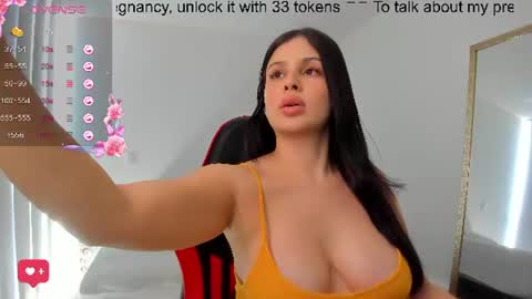 Snapshot of charlottecamgirls chatting on 06/10/26, 04:50 Katherine online show from 06/10/26, 04:50