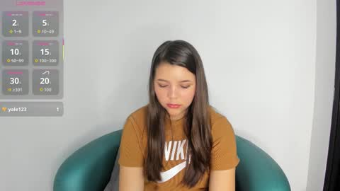 charlottee_starr online show from 11/14/25, 09:02