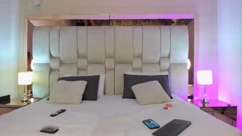 Charlotte online show from 01/06/26, 03:54