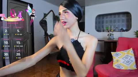 Char online show from 11/12/25, 11:03