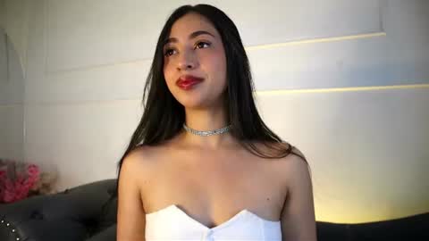 Lauren Rus online show from 06/10/26, 12:37