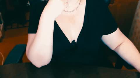 CharlotteXTasty online show from 12/27/24, 03:37